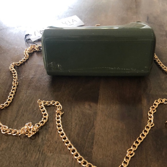 100% VEGAN EMPERIA purse with gold chain🌈💜 - Picture 4 of 8